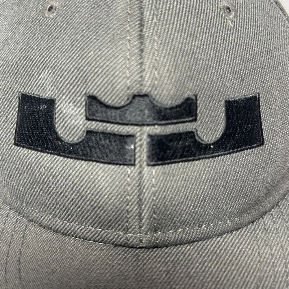LeBron James Logo Gray Black SnapBack Hat Cap Otto‎ 85% Acrylic 15% Wool
